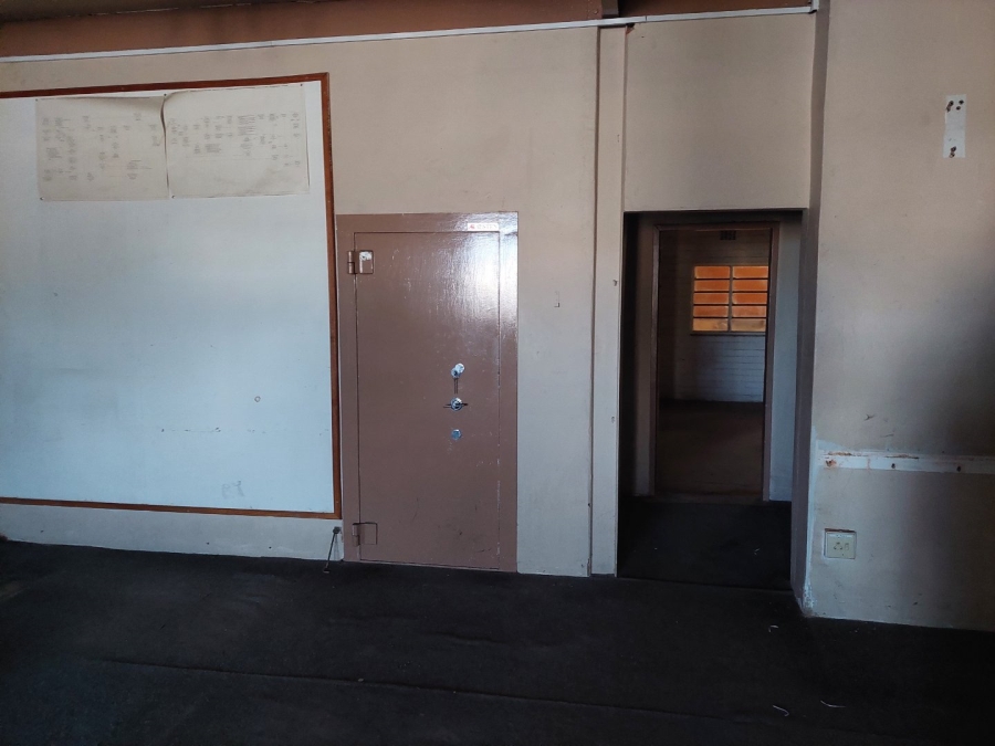 To Let commercial Property for Rent in Dagbreek Free State